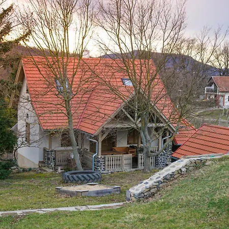 Hill & Chill בית נופש *